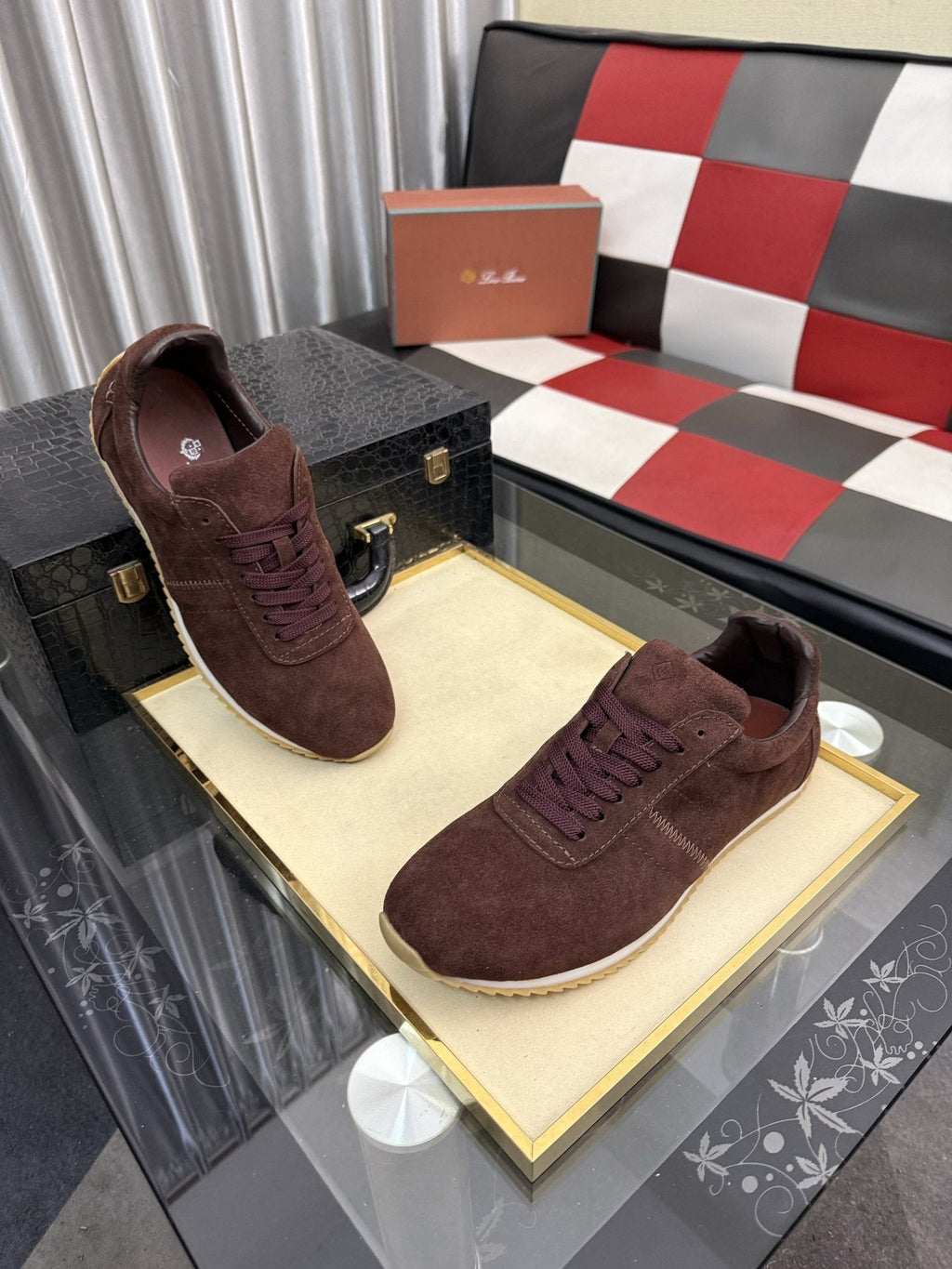 Men's Dark Brown Lace-Up Casual Sneakers
