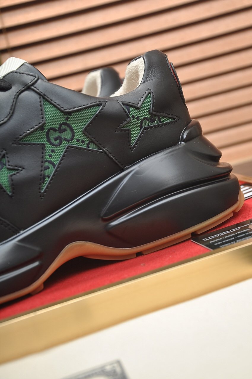 GUCCI Black and Green Star Sneakers
